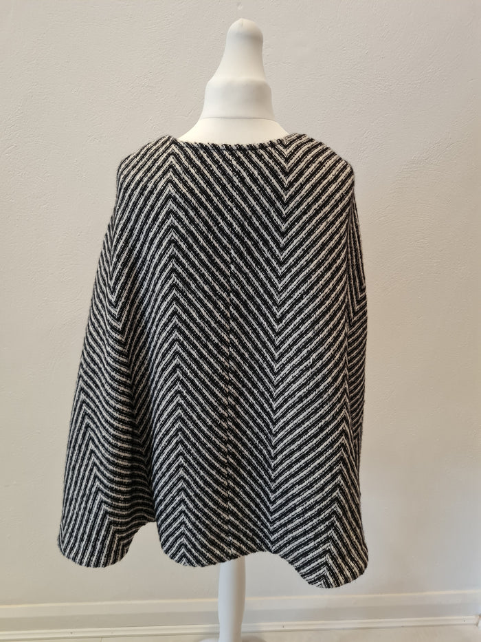 Jayley Cashmere/Wool Cape M