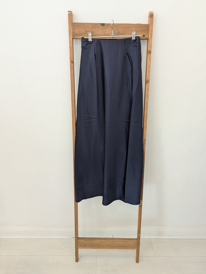 JCL Navy Satin Skirt S RRP £49.99