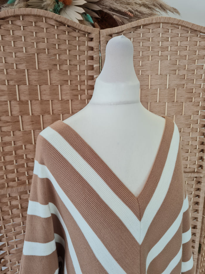 JQ By Jenerique Camel & Cream Cevron Jumper S/M