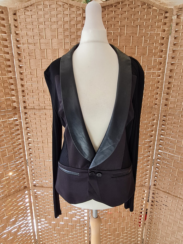 Just Addict black tux top L