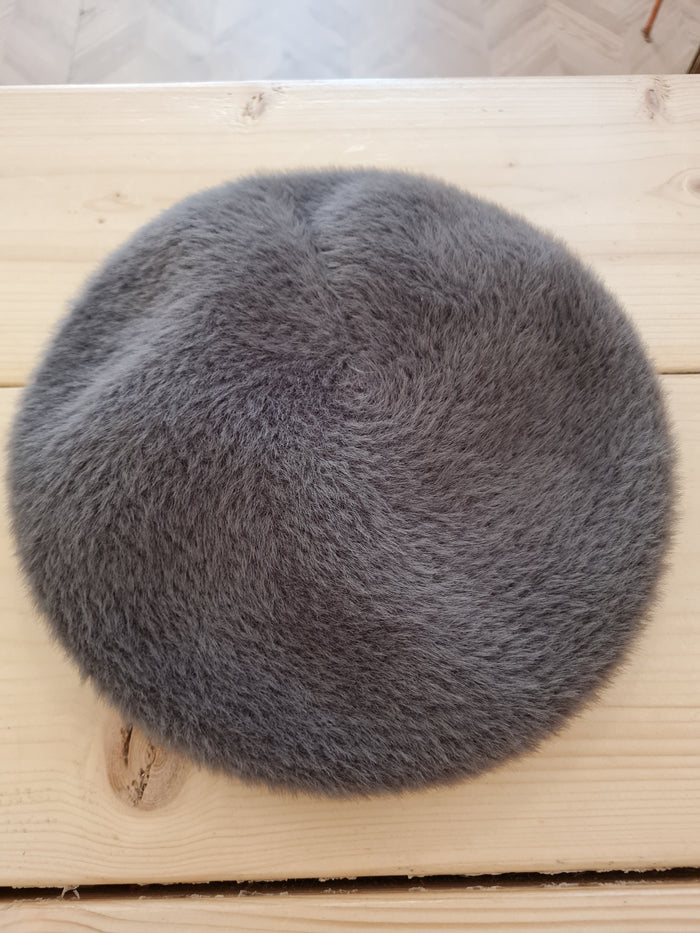 Khaki beret