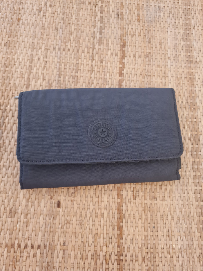 Kipling Gaelle blue scale NWT & purse