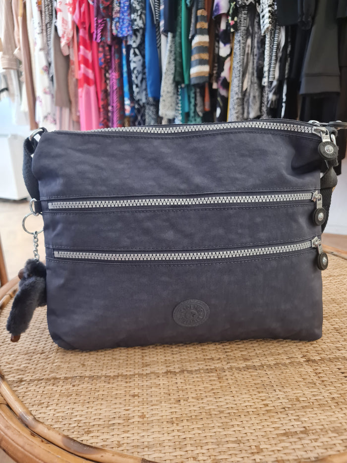 Kipling grey Alvar & purse