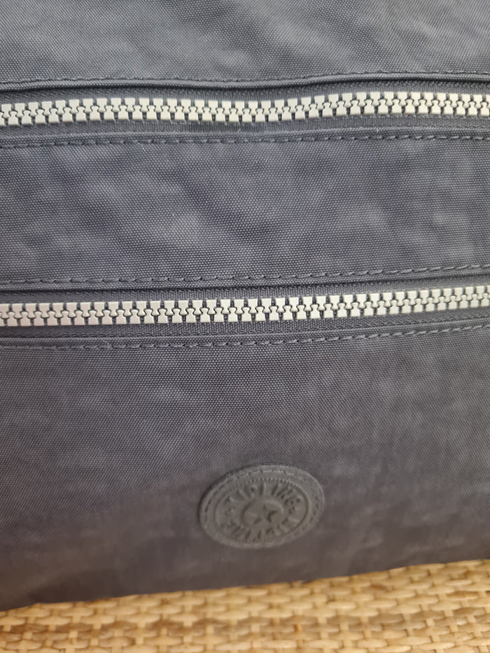 Kipling grey Alvar & purse
