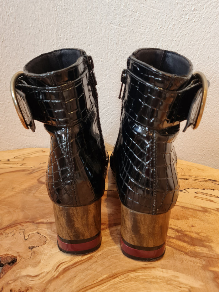 Kurt Geiger Black Patent Ankle Boot Size 4.5