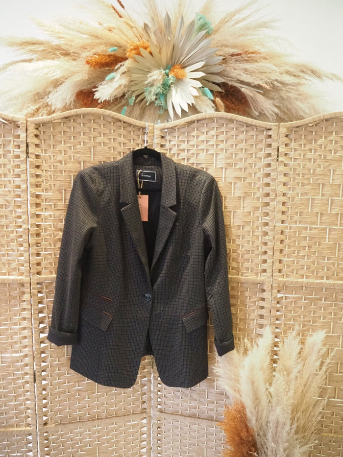 Le Chateau Check Blazer Medium