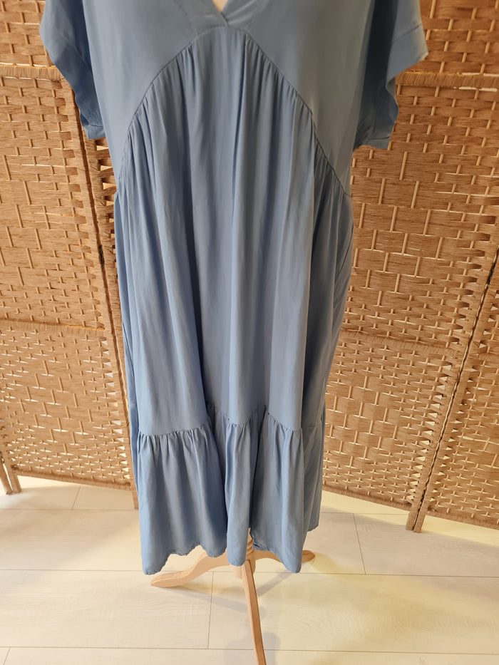 Leali dress in blue