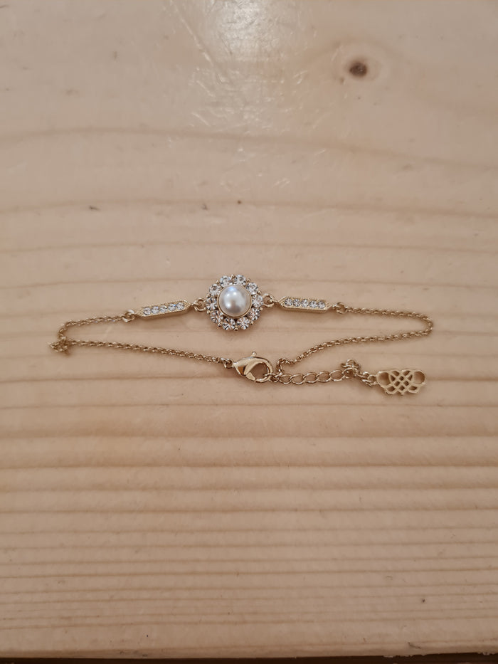 lilly & rose Pearl bracelet set