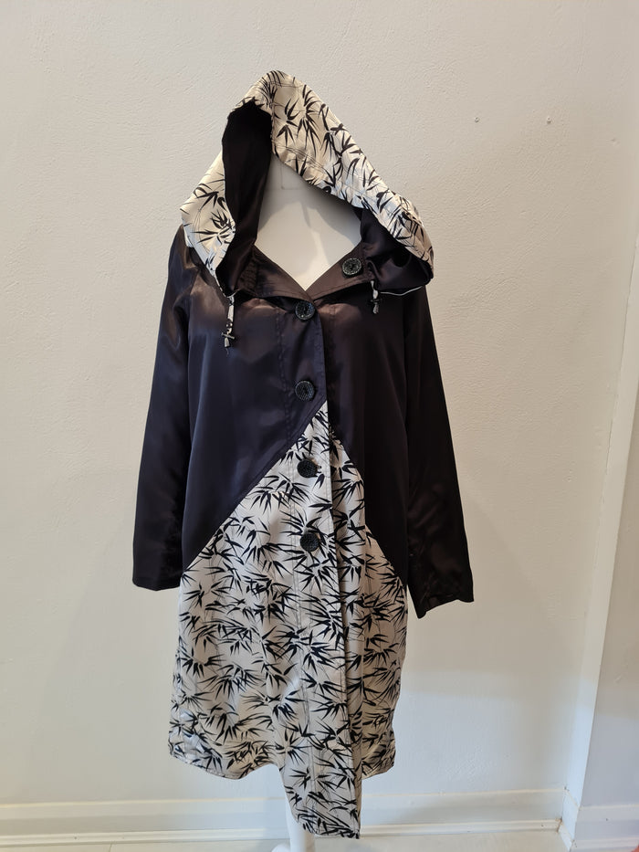 Lindy Reversible Coat & Bag Size M/L