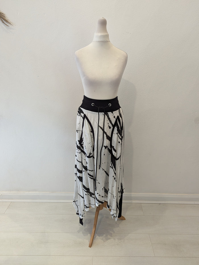 Link Black/White Skirt S