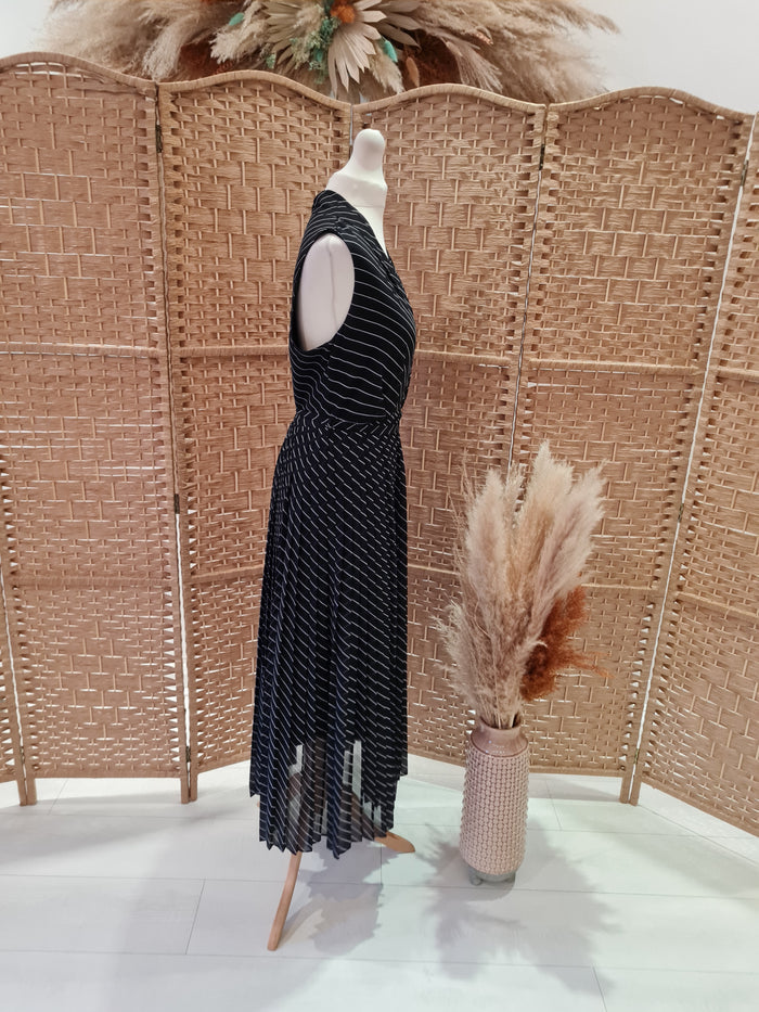 Lk bennett Black/White Pleated Dress 10