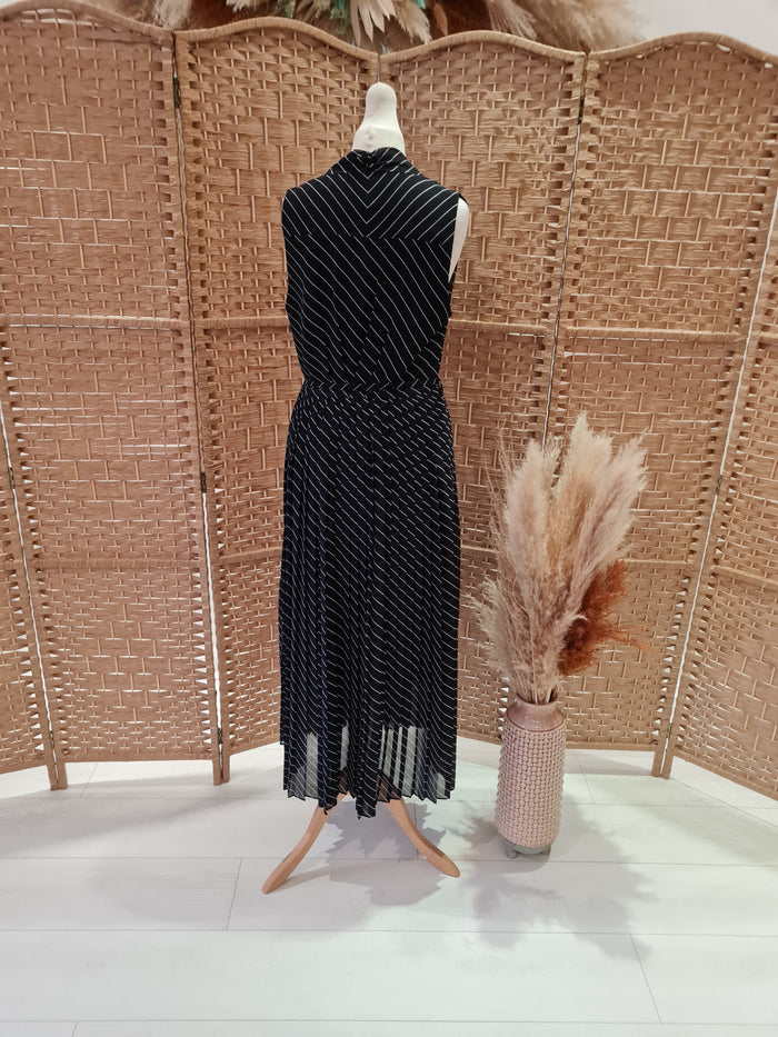 Lk bennett Black/White Pleated Dress 10