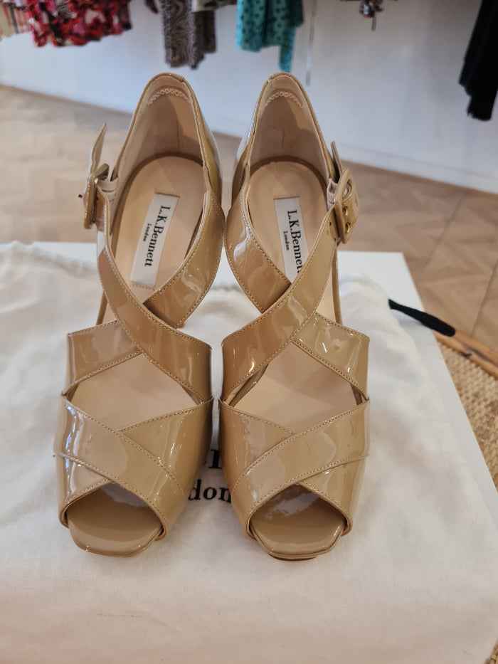 LK Bennett nude heels 3 NEW