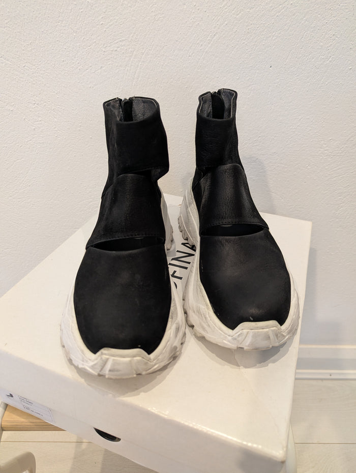 Lofina Cutout Platform Trainers 5 RRP £316