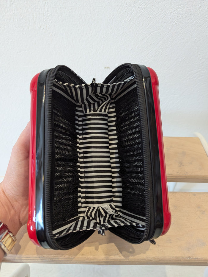 Long & Son Red case bag