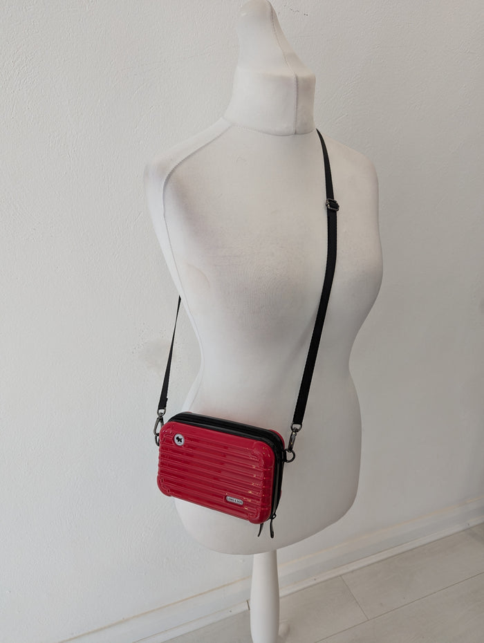 Long & Son Red case bag
