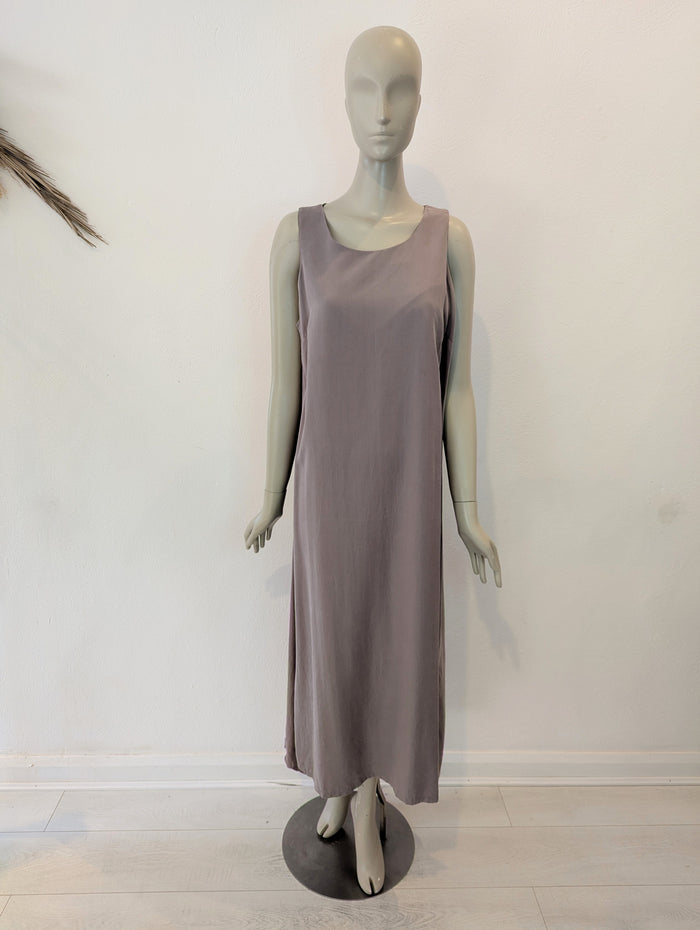 Lotus Eaters Greige Sleeveless Maxi M/L