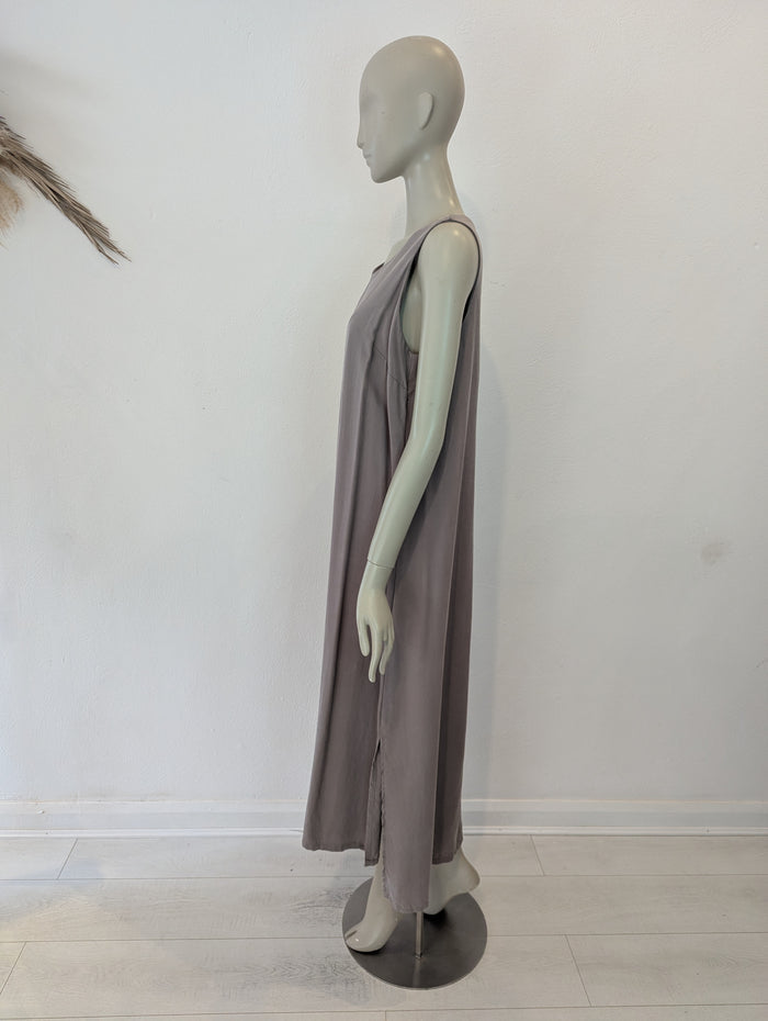 Lotus Eaters Greige Sleeveless Maxi M/L