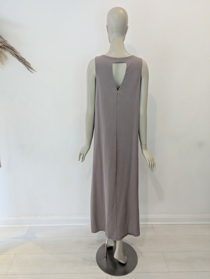 Lotus Eaters Greige Sleeveless Maxi M/L