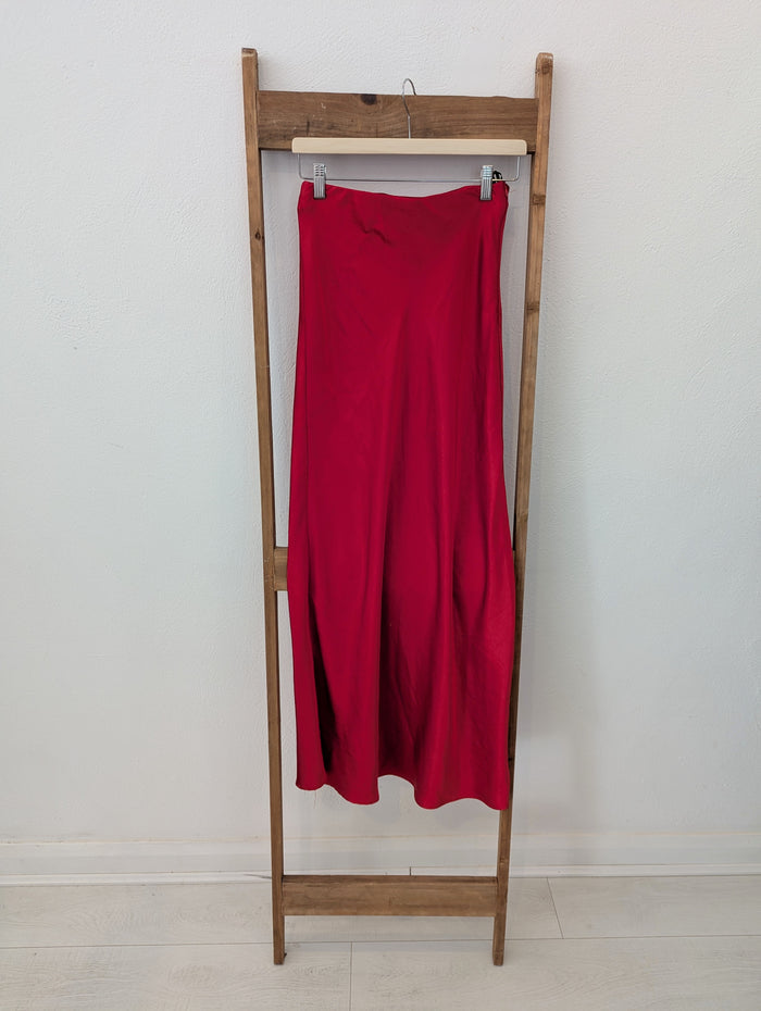 Love Laura Red Satin Skirt S RRP £59.99