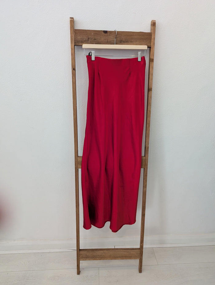 Love Laura Red Satin Skirt S RRP £59.99