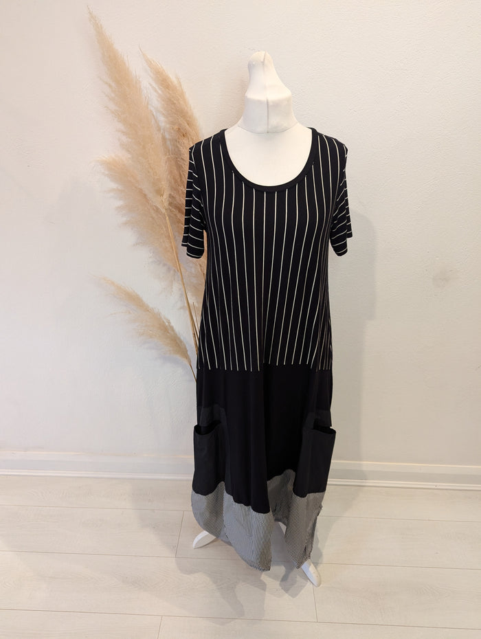Luukaa Black/White Maxi Dress Size 12 NWT RRP £129