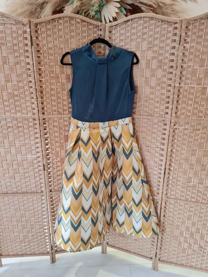 Maisy Boutique Teal/Gold Dress Size 12