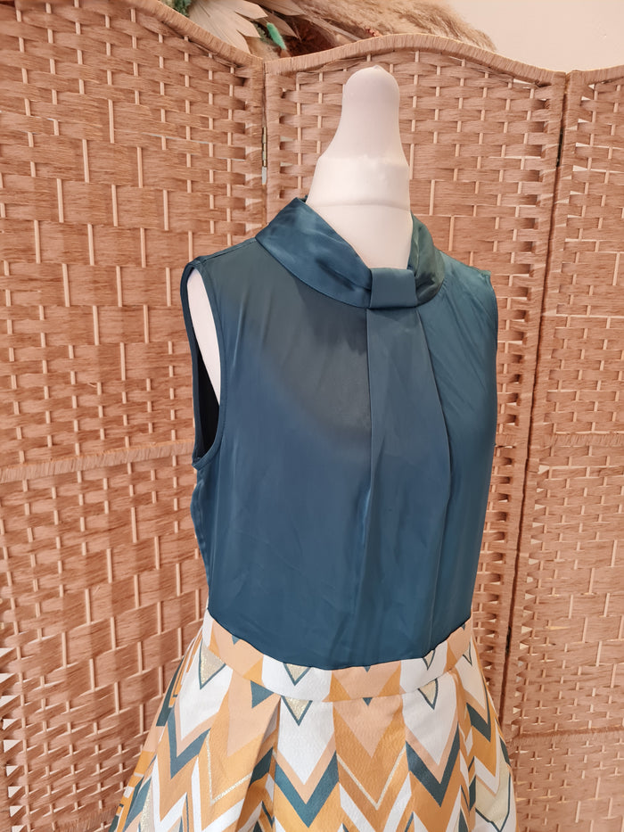 Maisy Boutique Teal/Gold Dress Size 12