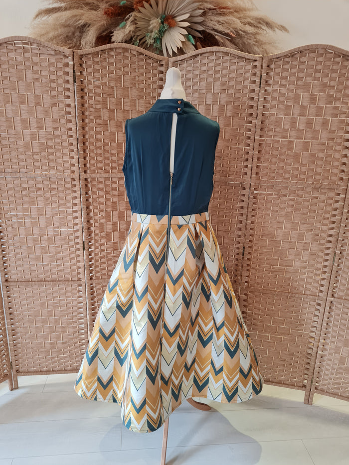 Maisy Boutique Teal/Gold Dress Size 12