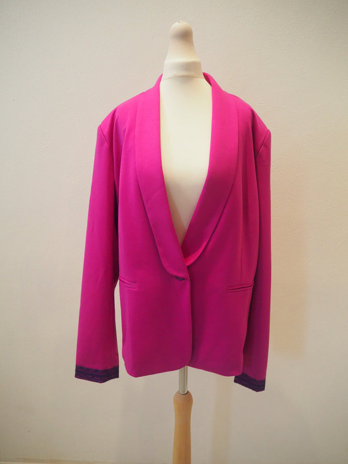 Maisy Magenta Trouser Suit Size 18