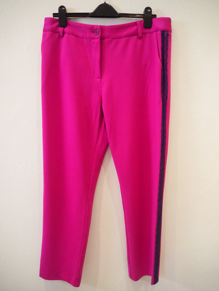 Maisy Magenta Trouser Suit Size 18