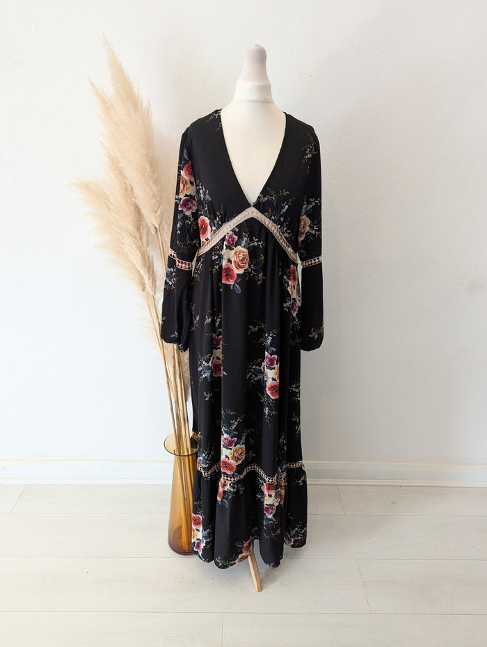 Mandi Black Floral Maxi 8