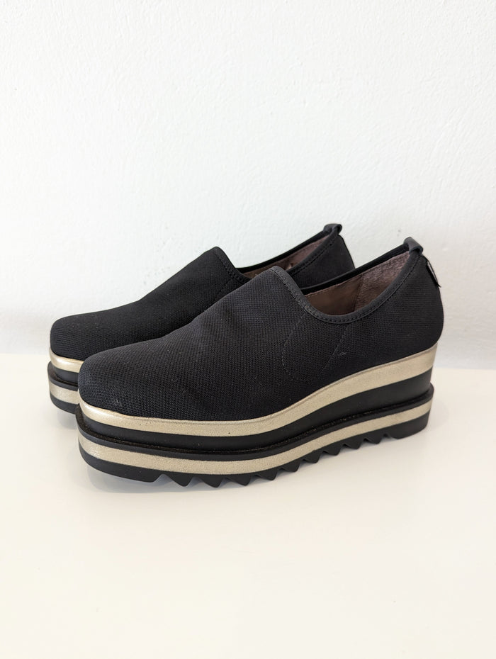MarcoMoreo Black Platforms 6