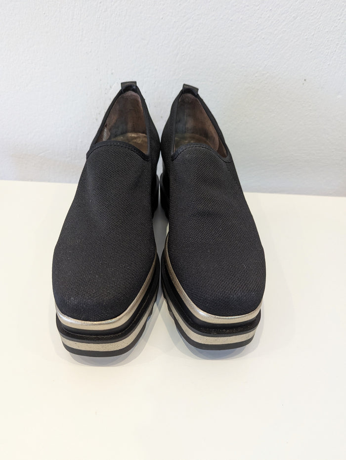 MarcoMoreo Black Platforms 6