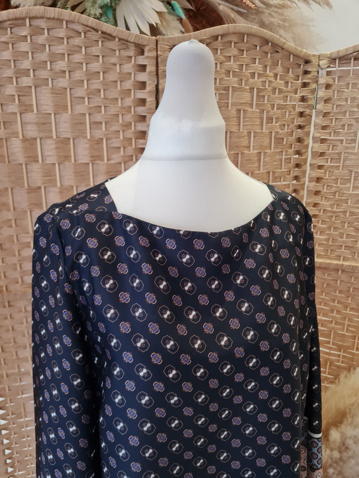 Marella 2 Piece Navy Print 12