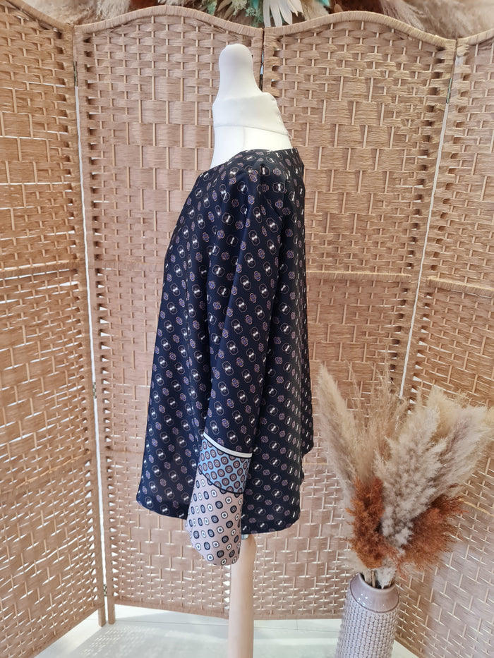 Marella 2 Piece Navy Print 12