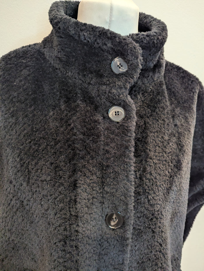 Marella Black Teddy Cape one size