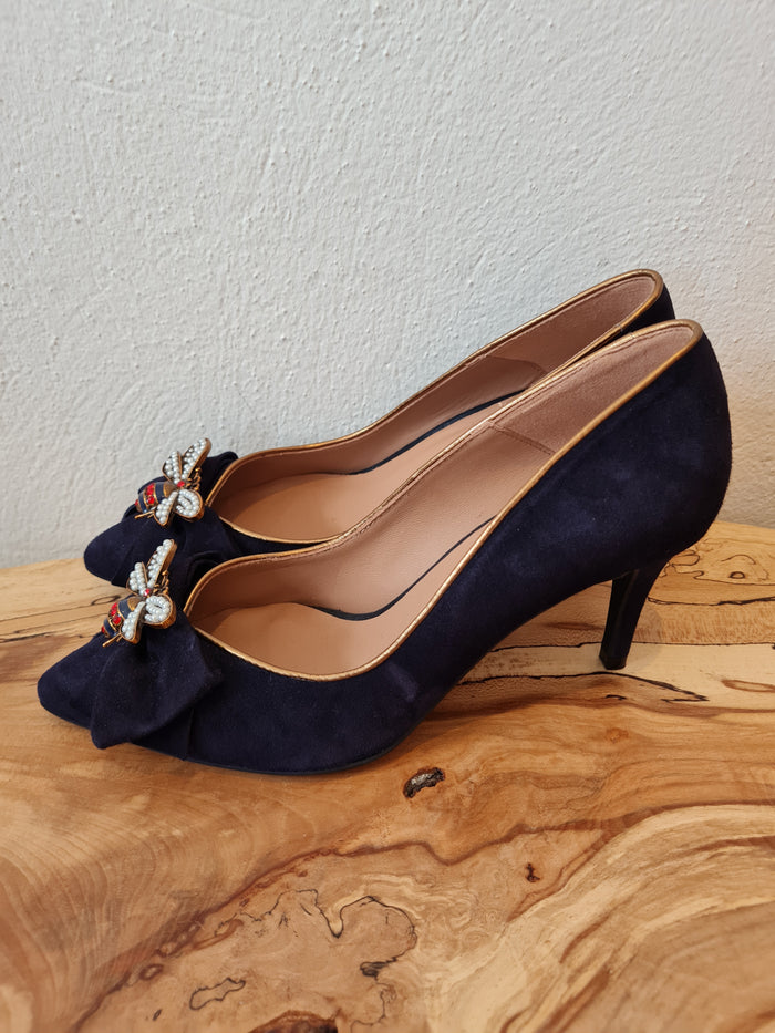Mariann Navy Suede Heels Size 6