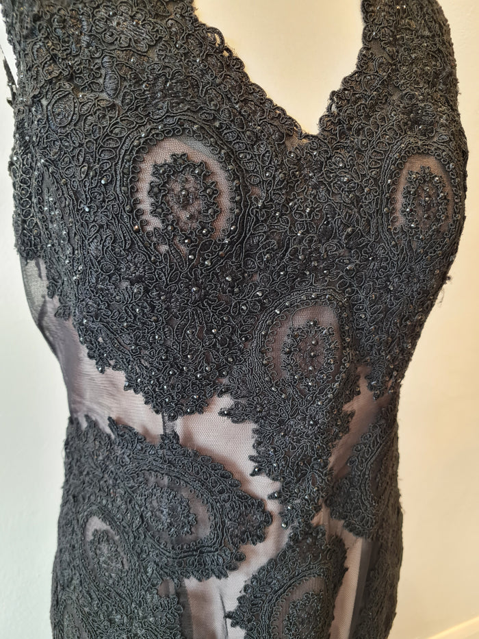 Masacara Pour Lafemme Black/nude beaded evening dress Size 16