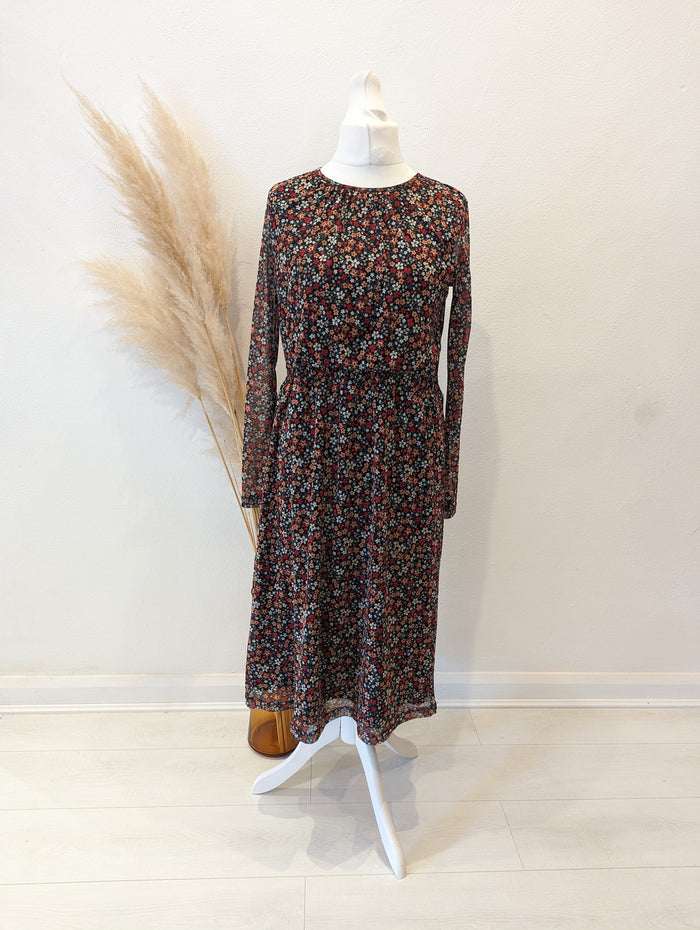 Mauvette Floral Midi Dress 12