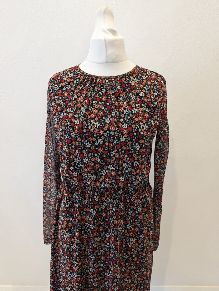 Mauvette Floral Midi Dress 12