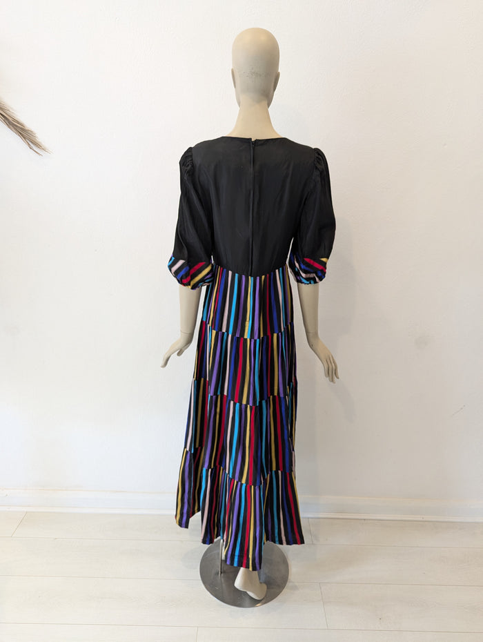 Maxi California (Black with coloured stripes) 12