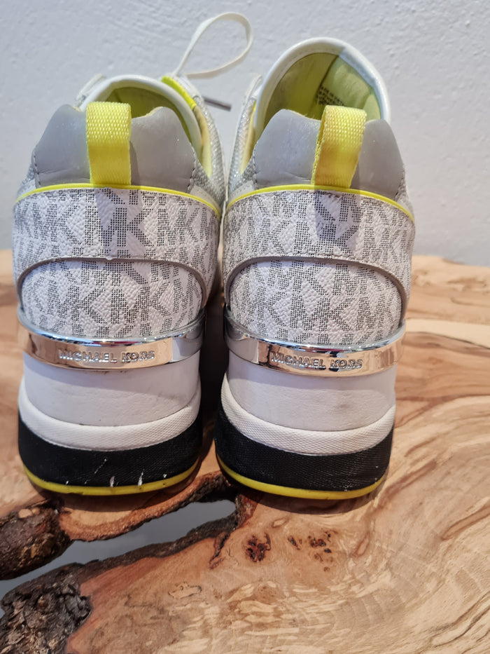 Micheal Kors White platfrom trainers 8