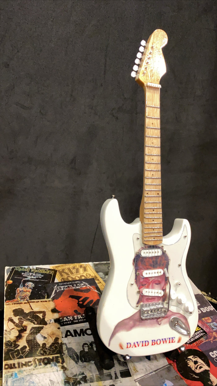 Miniature Guitar - David Bowie Stratocaster