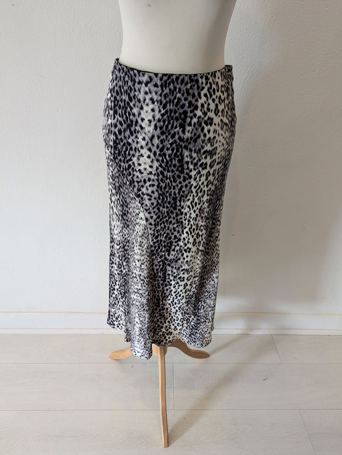 Mint Velvet Animal Print Skirt NWT 10