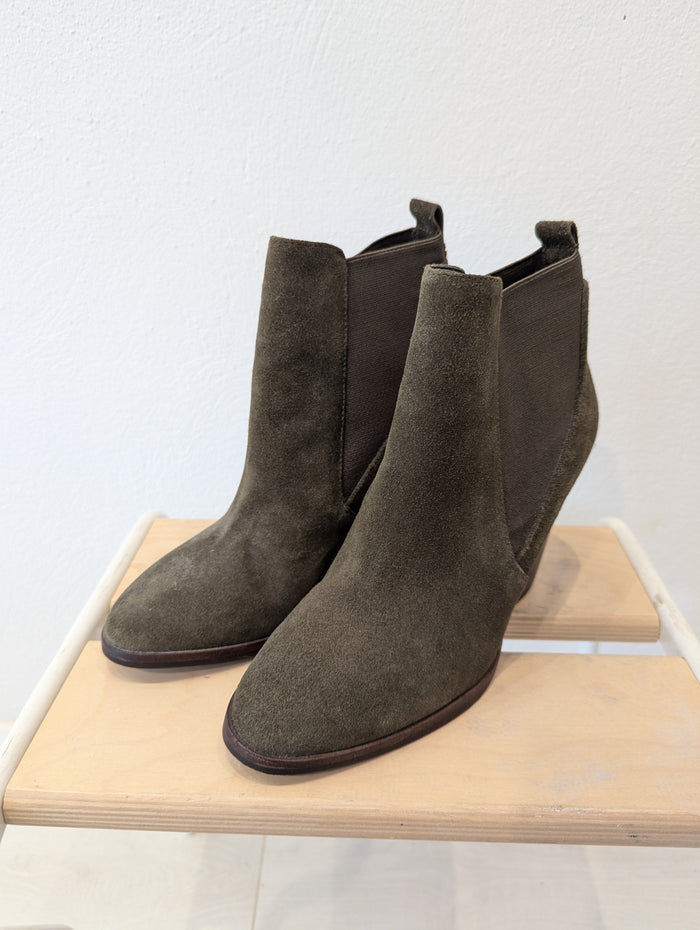 MK Green Boots 4