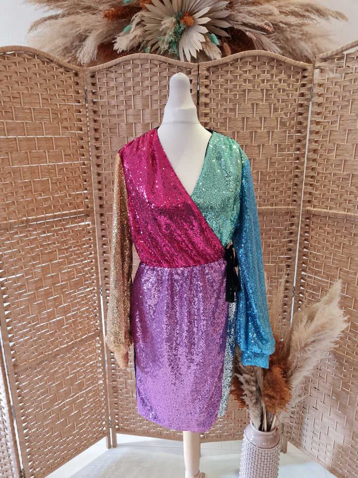 Mochy multi sequin wrap dress New M /L