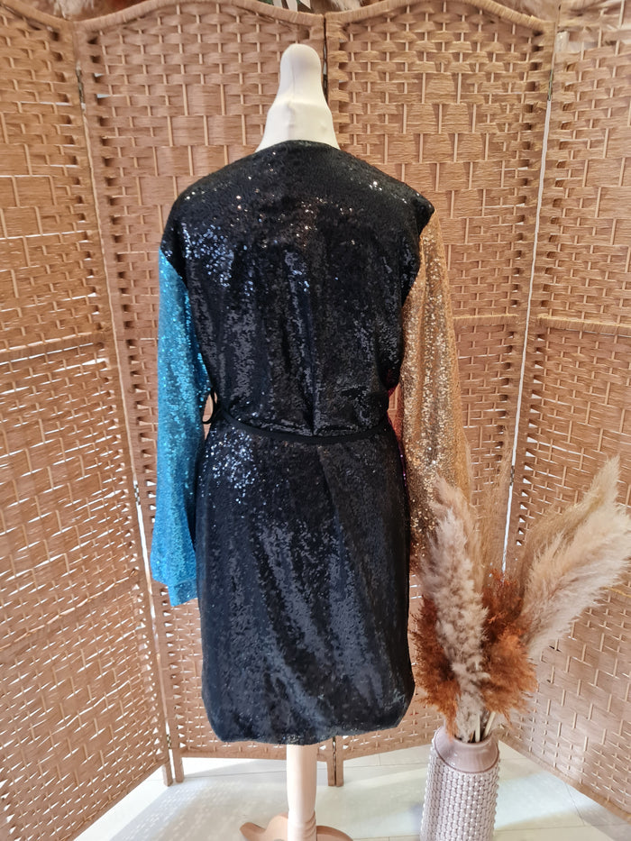 Mochy multi sequin wrap dress New M /L