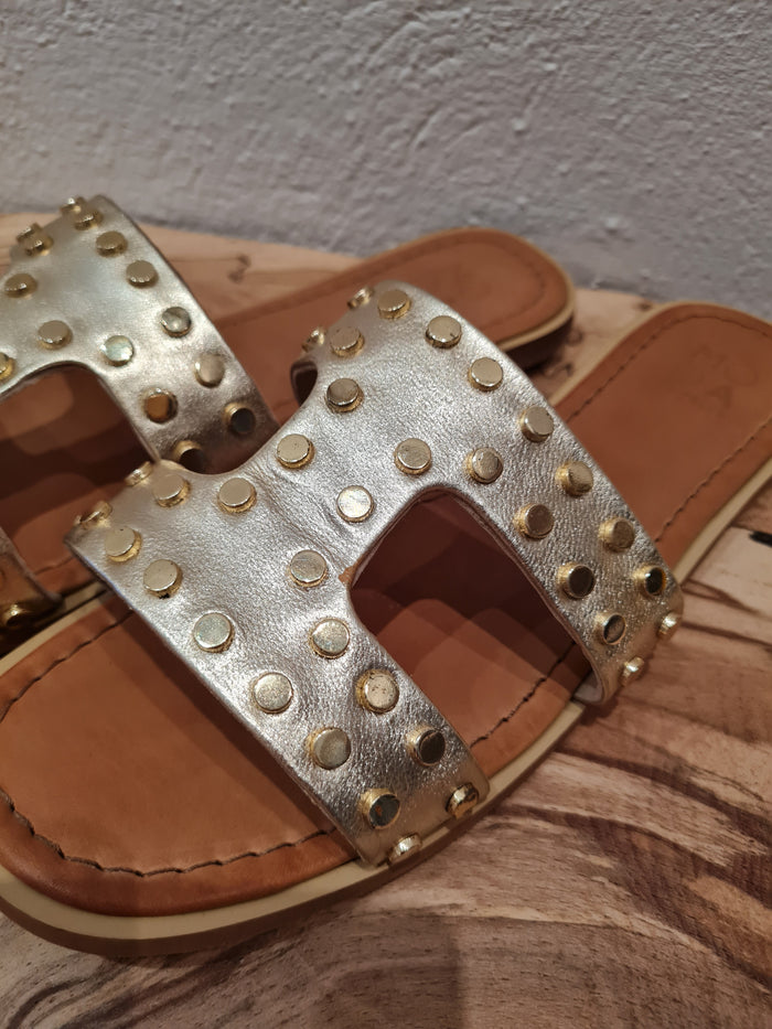 Moda Gold Slides 5