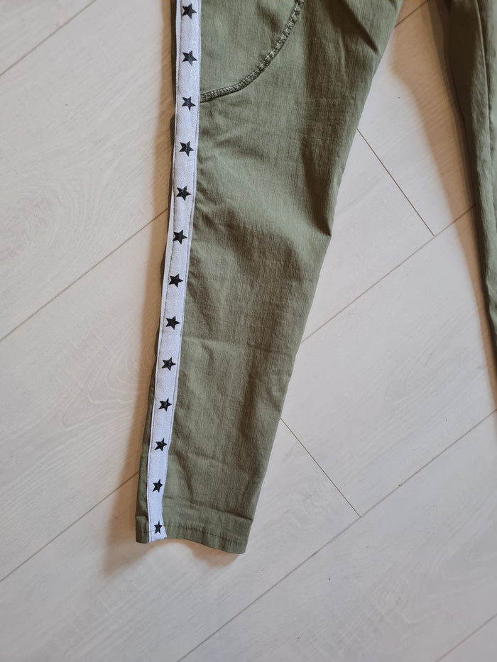 Moda Green Star trim Trousers 8 New (RRP £39.99)